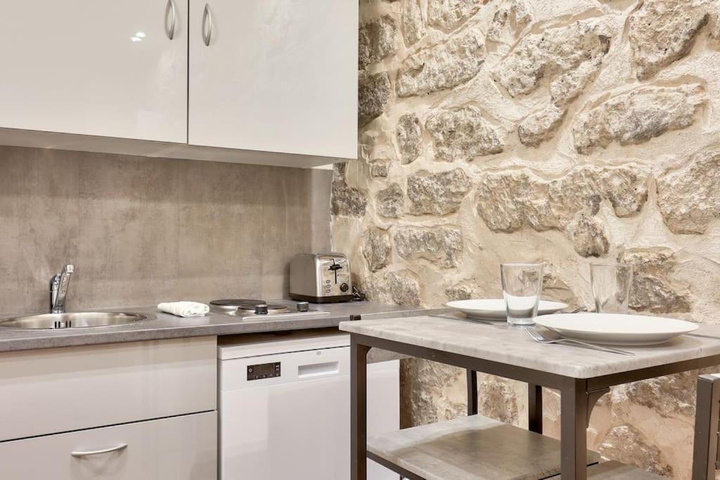 Studio Confortable Au Coeur De Paris Apartment Luaran gambar